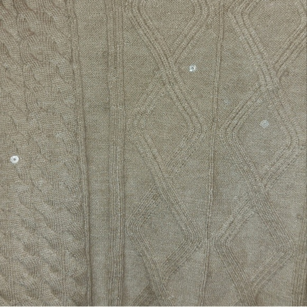 Sparkly Turtleneck Sweater with Cable Knit Design - Picture 4 of 8